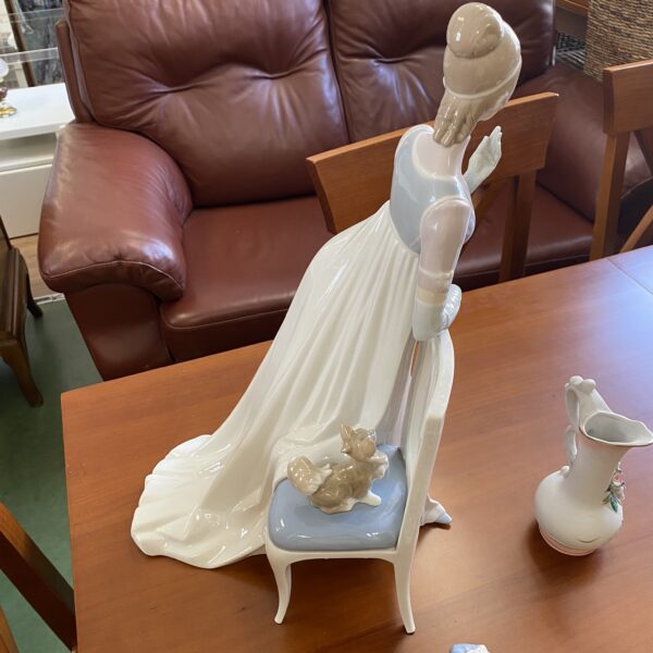 Figura de porcelana Lladró "Lady Empire" Edicion Limitada 1970-1979 - Imagen 3